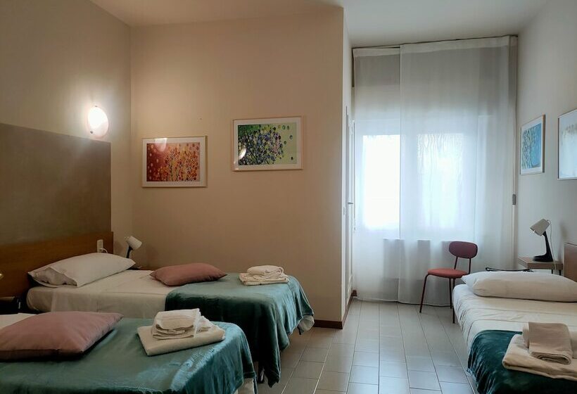 اتاق استاندارد سه نفره, Il Boschetto