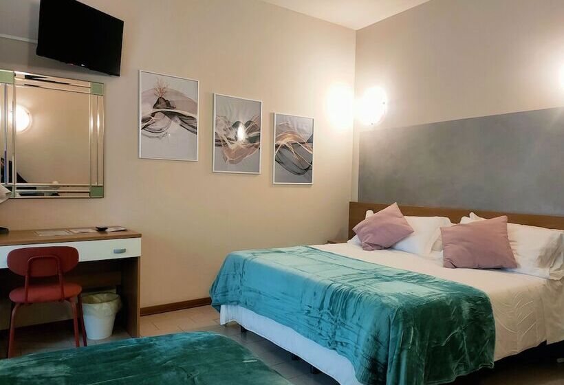 اتاق لوکس سه تخته, Il Boschetto