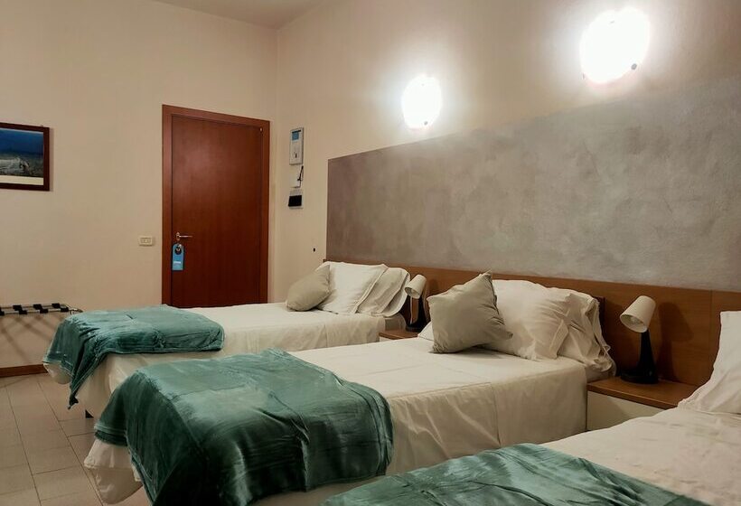 اتاق استاندارد سه نفره, Il Boschetto