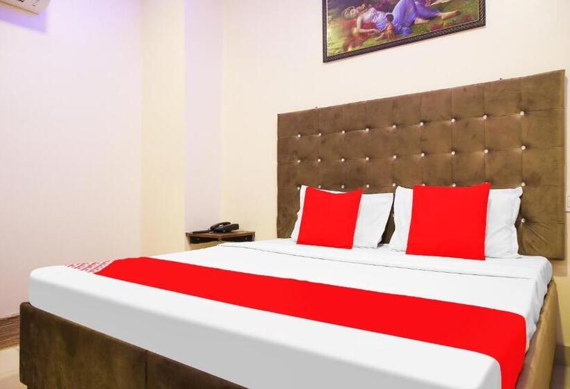 חדר קלאסי לשלושה, Oyo Flagship Dr Plaza