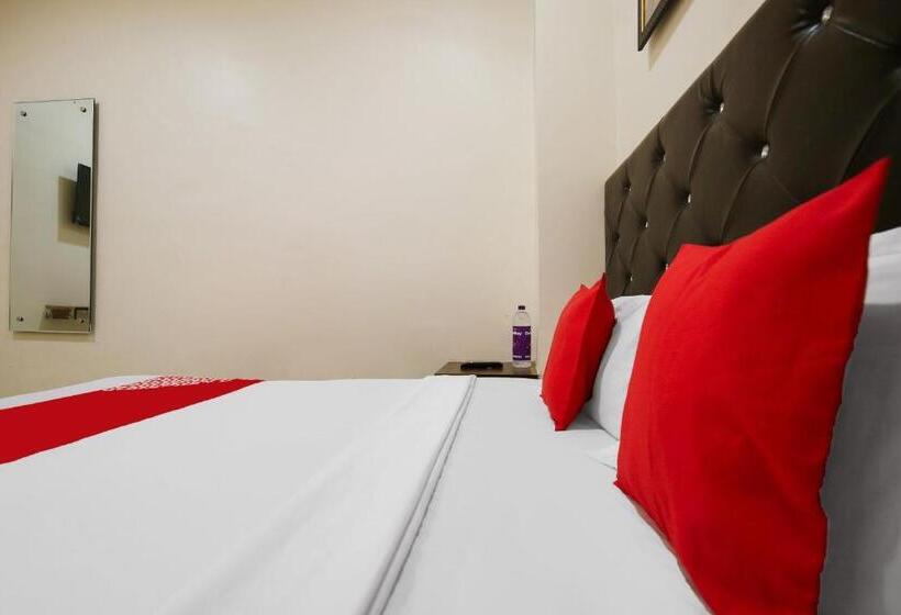 חדר קלאסי לשלושה, Oyo Flagship Dr Plaza