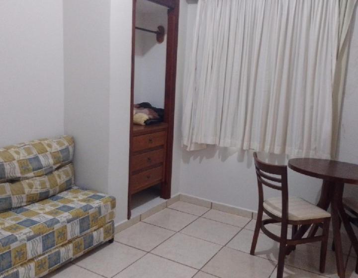 标准单人间, Plaza Inn Flat Residence