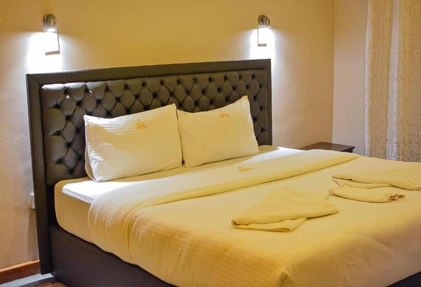 اتاق استاندارد یک نفره, Taji Nanyuki