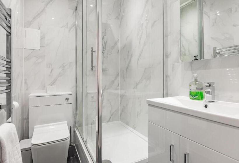 شقة غرفة نوم واحدة بالطابق الأرضى, Pembroke Heights