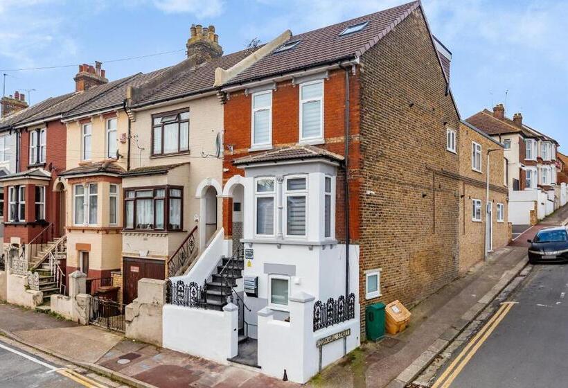 شقة غرفة نوم واحدة بالطابق الأرضى, Pembroke Heights