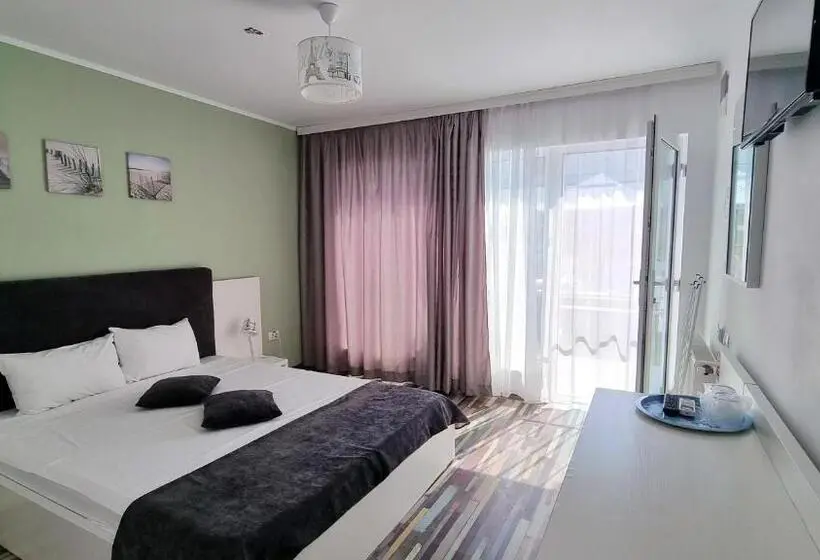 اتاق استاندارد, Bunga Bunga Resort Mamaia Nord