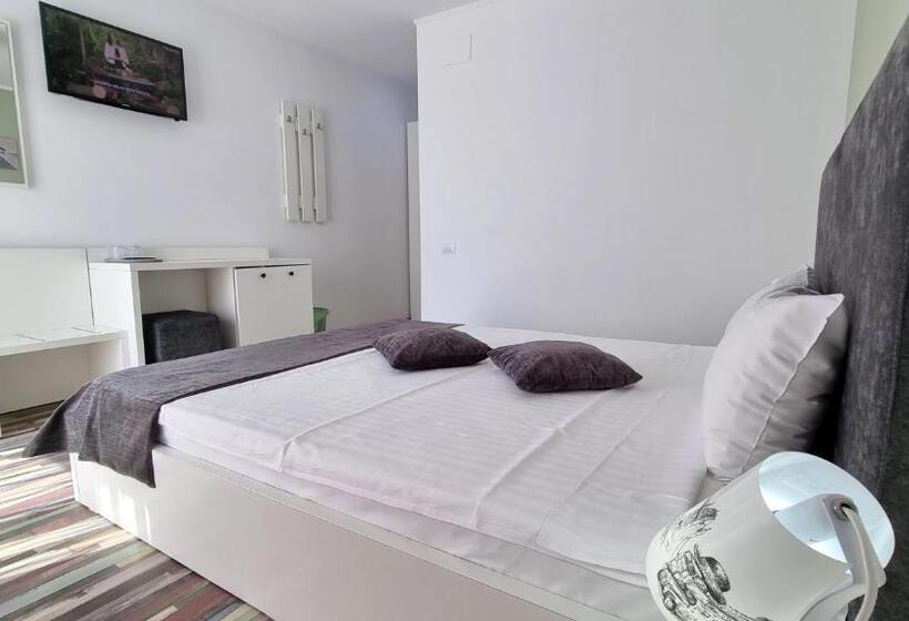 Номер Стандарт, Bunga Bunga Resort Mamaia Nord