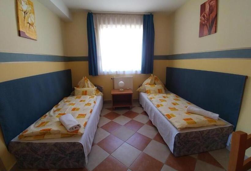 Семейный Номер, Green Guesthouse Balatonfüred