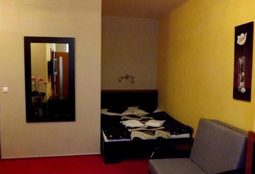 四人标准间, Guest House Penzión Fortuna