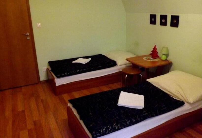 标准间带阳台, Guest House Penzión Fortuna