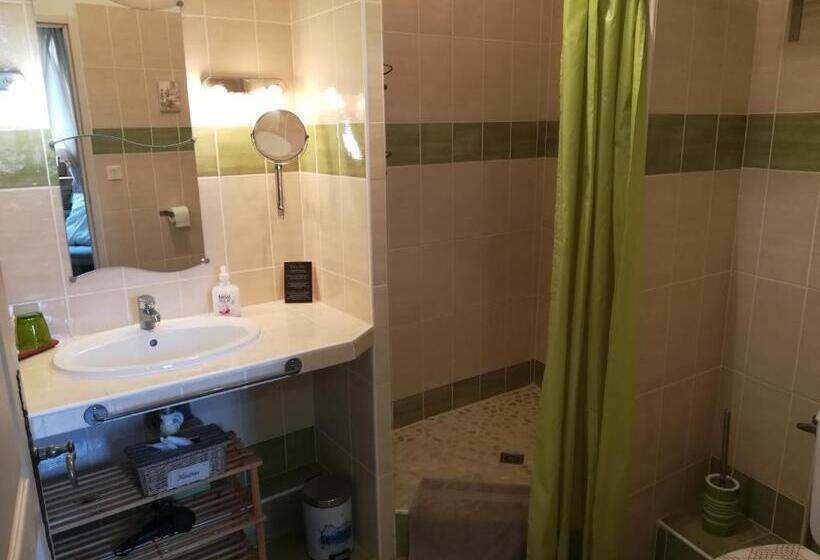 스탠다드 룸 풀장 전망, La Camiranaise