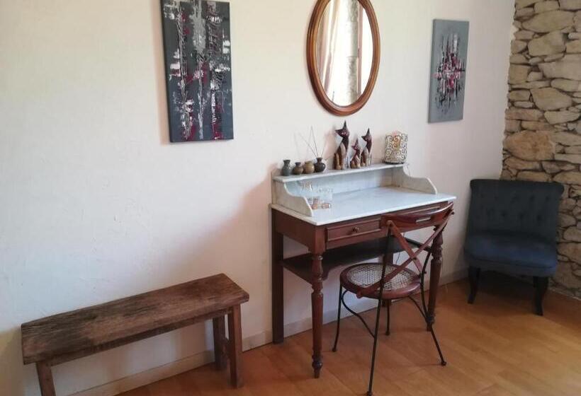 스탠다드 룸 풀장 전망, La Camiranaise