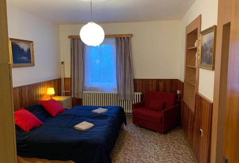 标准四人间共用浴室, Penzion Zelené údolí