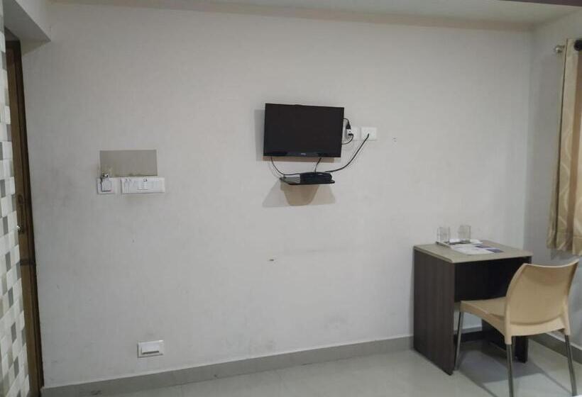 Standard-huone, Fabhotel Vrj Residency   Nr Chennai Trade Center & St Thomas Mount