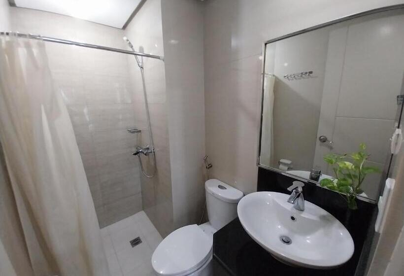 Standard Studio, Alps At 150 Newport Blvd Condominum Near T3