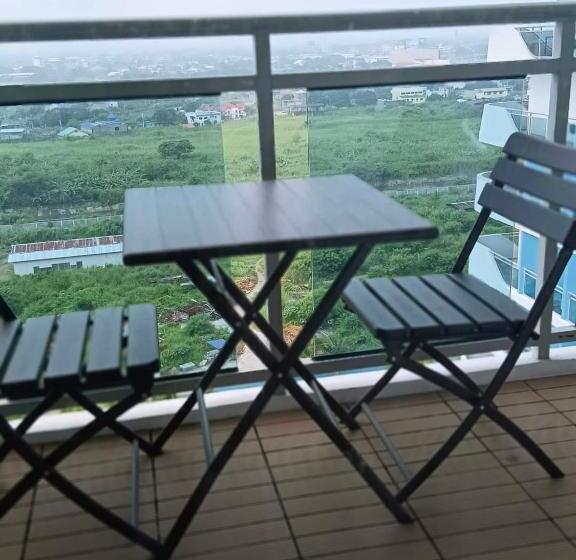 استودیوی استاندارد, Bali Tower Azure North Residences