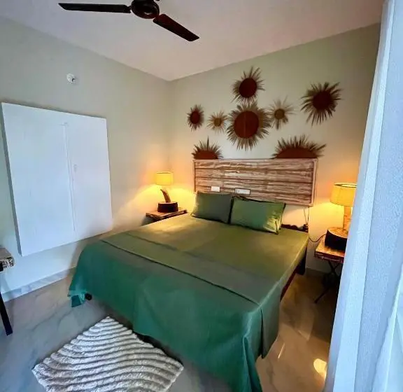 Quarto standart vista jardim, Point Break Varkala