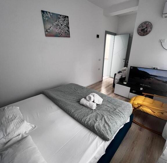 标准间, Budget Retreat Tirana & Studios