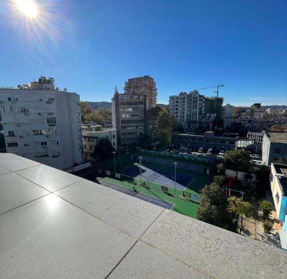 豪华房间, Budget Retreat Tirana & Studios