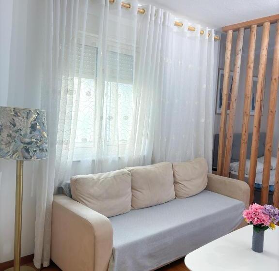 침실 1개 아파트, Budget Retreat Tirana & Studios