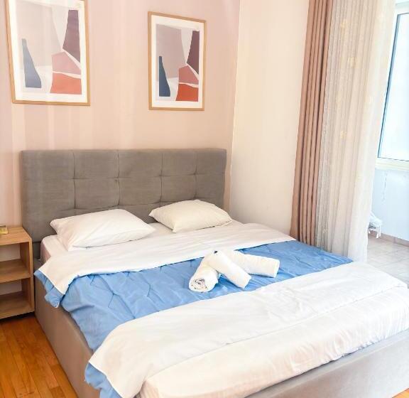 带1个卧室的公寓, Budget Retreat Tirana & Studios