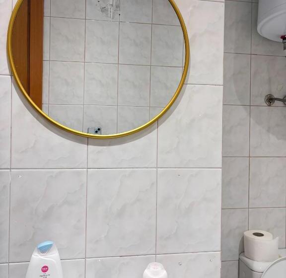 带1个卧室的公寓, Budget Retreat Tirana & Studios