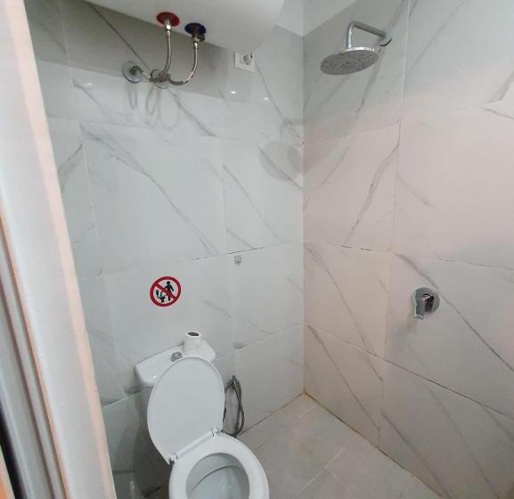 标准间, Budget Retreat Tirana & Studios