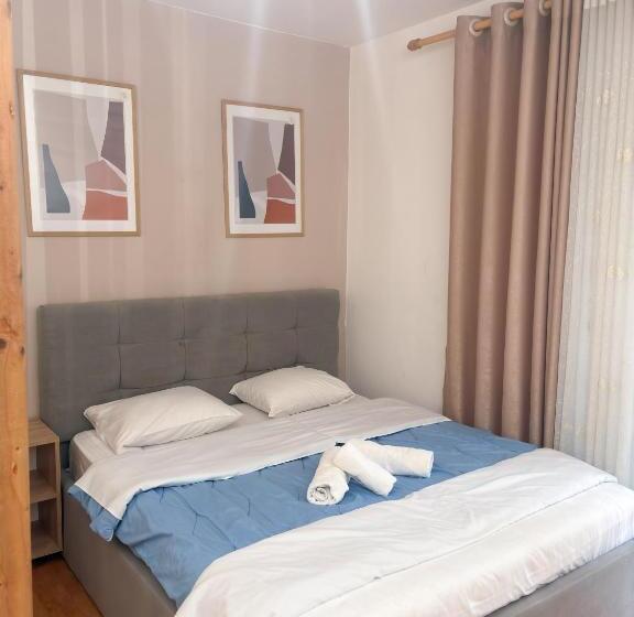 带1个卧室的公寓, Budget Retreat Tirana & Studios