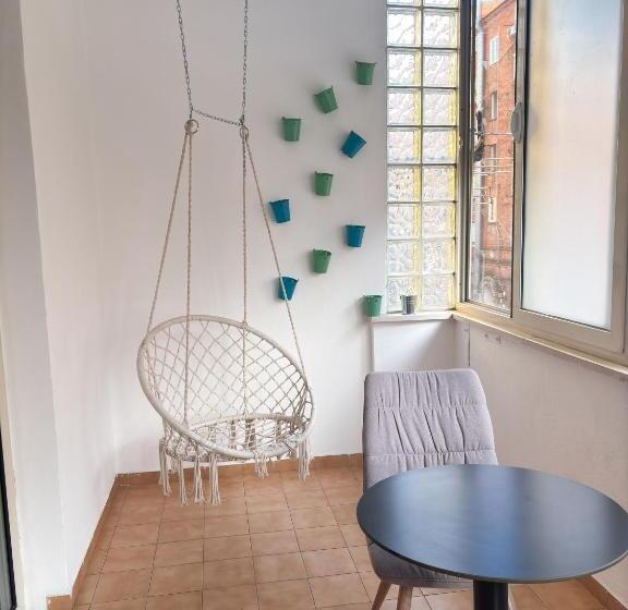 带1个卧室的公寓, Budget Retreat Tirana & Studios