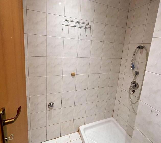 带1个卧室的公寓, Budget Retreat Tirana & Studios