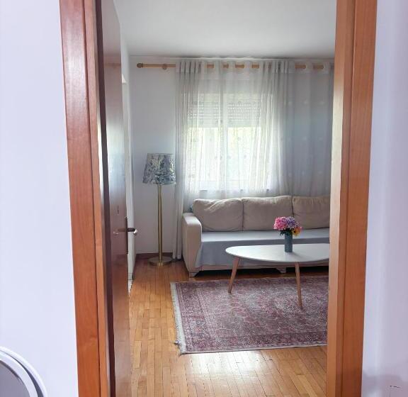 带1个卧室的公寓, Budget Retreat Tirana & Studios