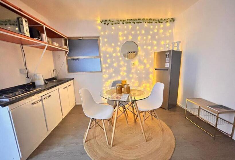 منزل غرفة نوم واحدة, Alojamiento En Villa Alemana Golden House Con Opción A Uso De Jacuzzi