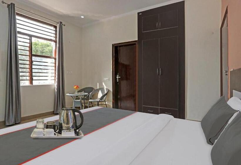 Habitació Triple Clàssica, Flagship Rajvanshi Palace