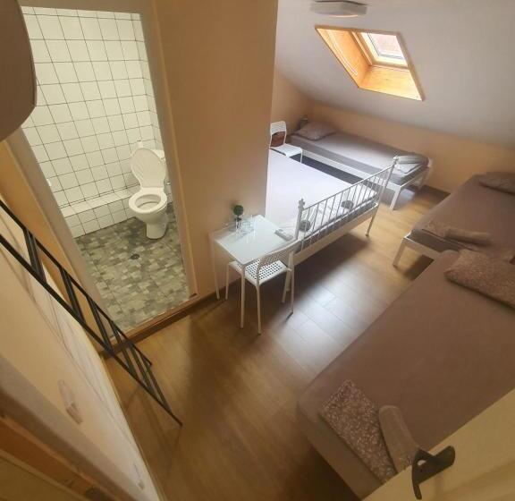 4인용 스탠다드 룸, Hancho Kapana Center Plovdiv