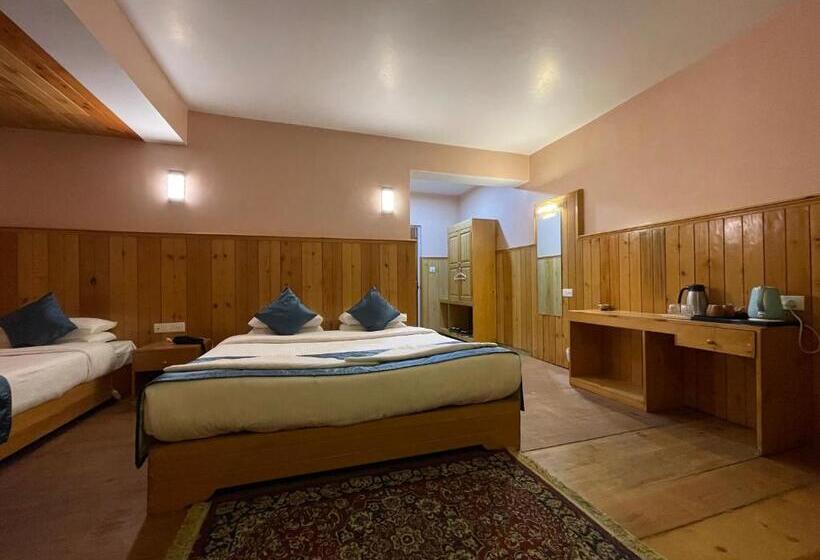 Трехместный Номер Superior, Montanamar Lachung