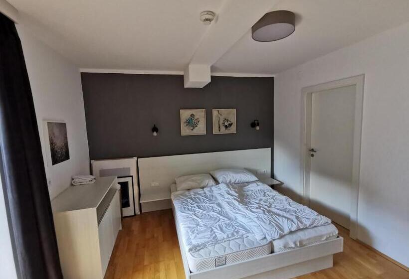 シングルデラックスルーム, Panorama Spa Lodges Das.schiller