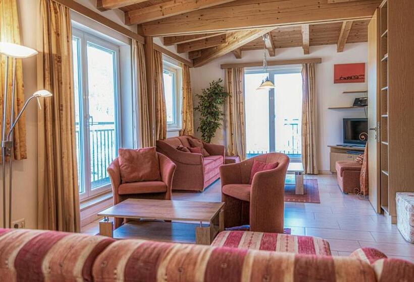 ペントハウスルーム, Panorama Spa Lodges Das.schiller