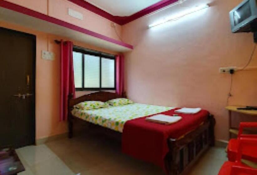 חדר משפחתי, Serina House Malvan