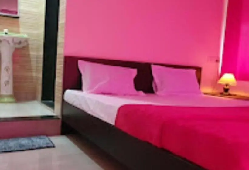 Camera Familiare, Serina House Malvan