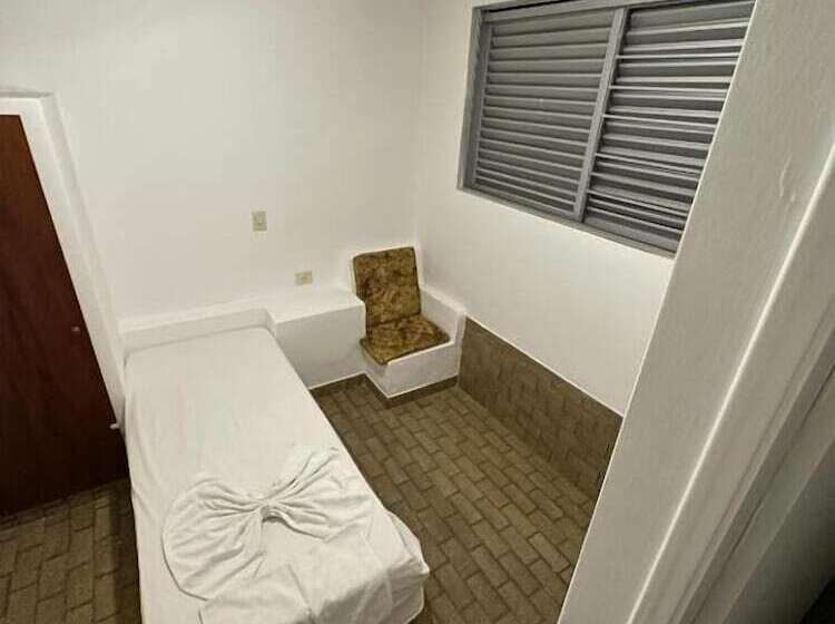 اتاق استاندارد یک نفره, Itajubá Classic Hotel Goiânia