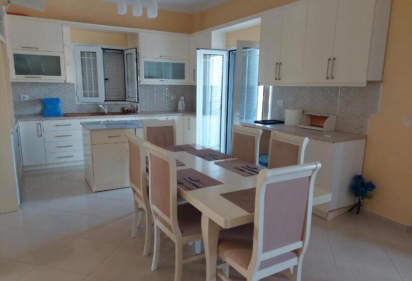 Апартаменты Deluxe 1 Спальня, Emi S Villa