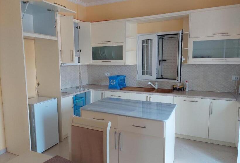 آپارتمان لوکس 1 خوابه, Emi S Villa