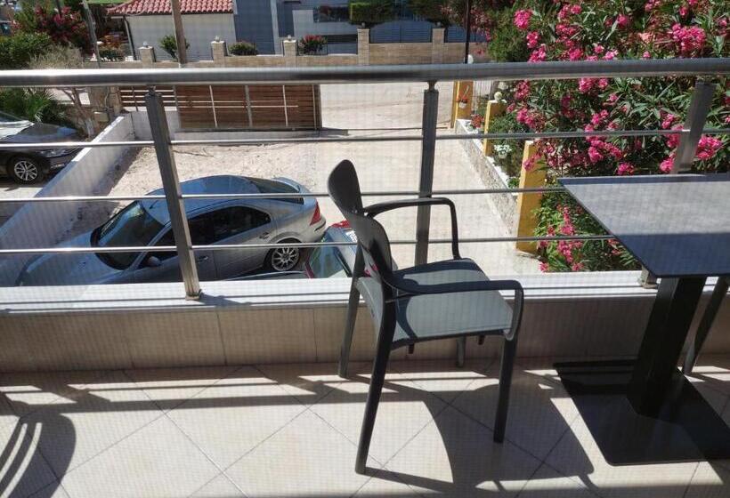 带1个卧室的豪华公寓, Emi S Villa