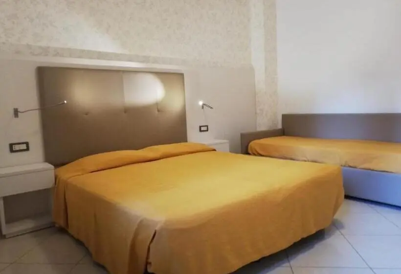 トリプルクラシックルーム, B&b Metropols Sottomarina