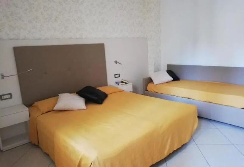 トリプルクラシックルーム, B&b Metropols Sottomarina