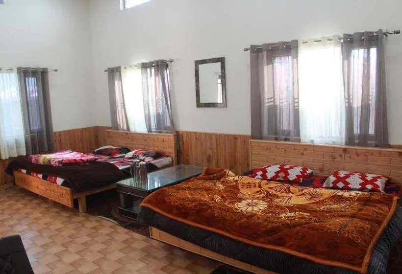 Standard-studio, Chakrata Sky Hills Resort & Restaurant