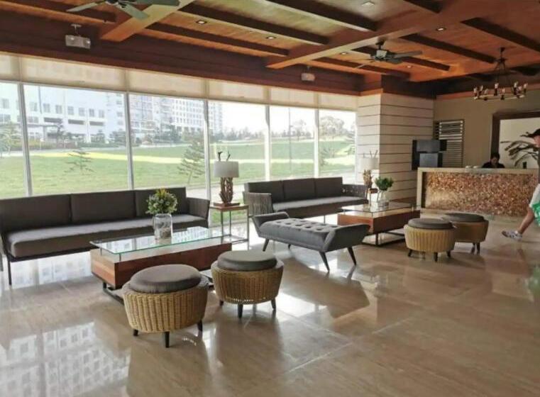 إستوديو قياسى, Condo Unit At Cool Suites Smdc Wind Tagaytay