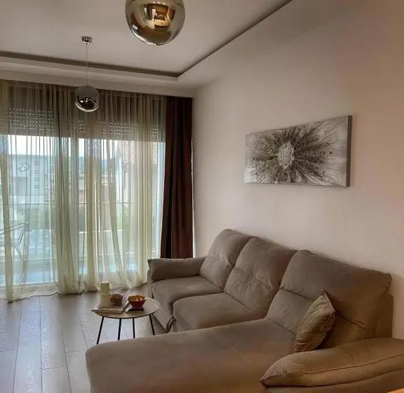 آپارتمان لوکس 1 خوابه, Elia Hotel Residence