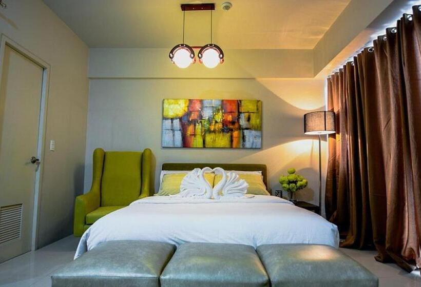 استودیوی استاندارد, H&m One Palmtree Villas