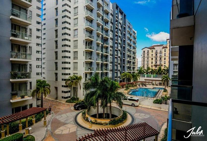 إستوديو قياسى, H&m One Palmtree Villas